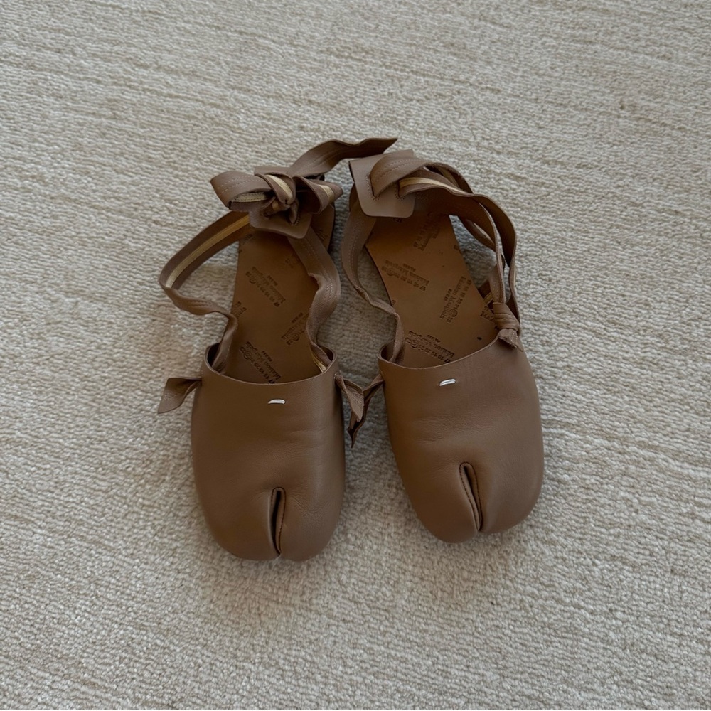 Maison Margiela Brown Leather Tabi Ballet Flats
